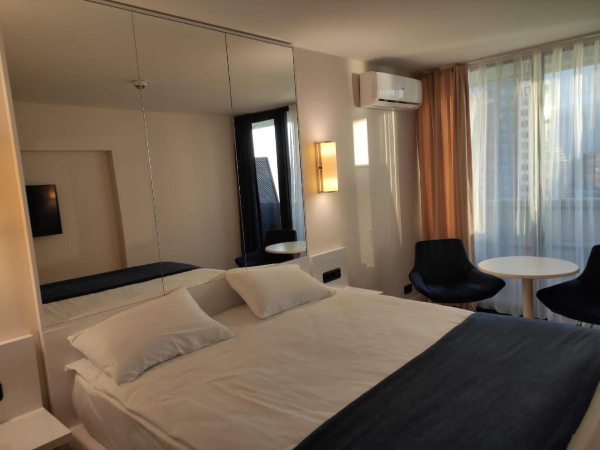 Apartament Orbi City- Ximshiashvili 7 Batumi Exterior photo